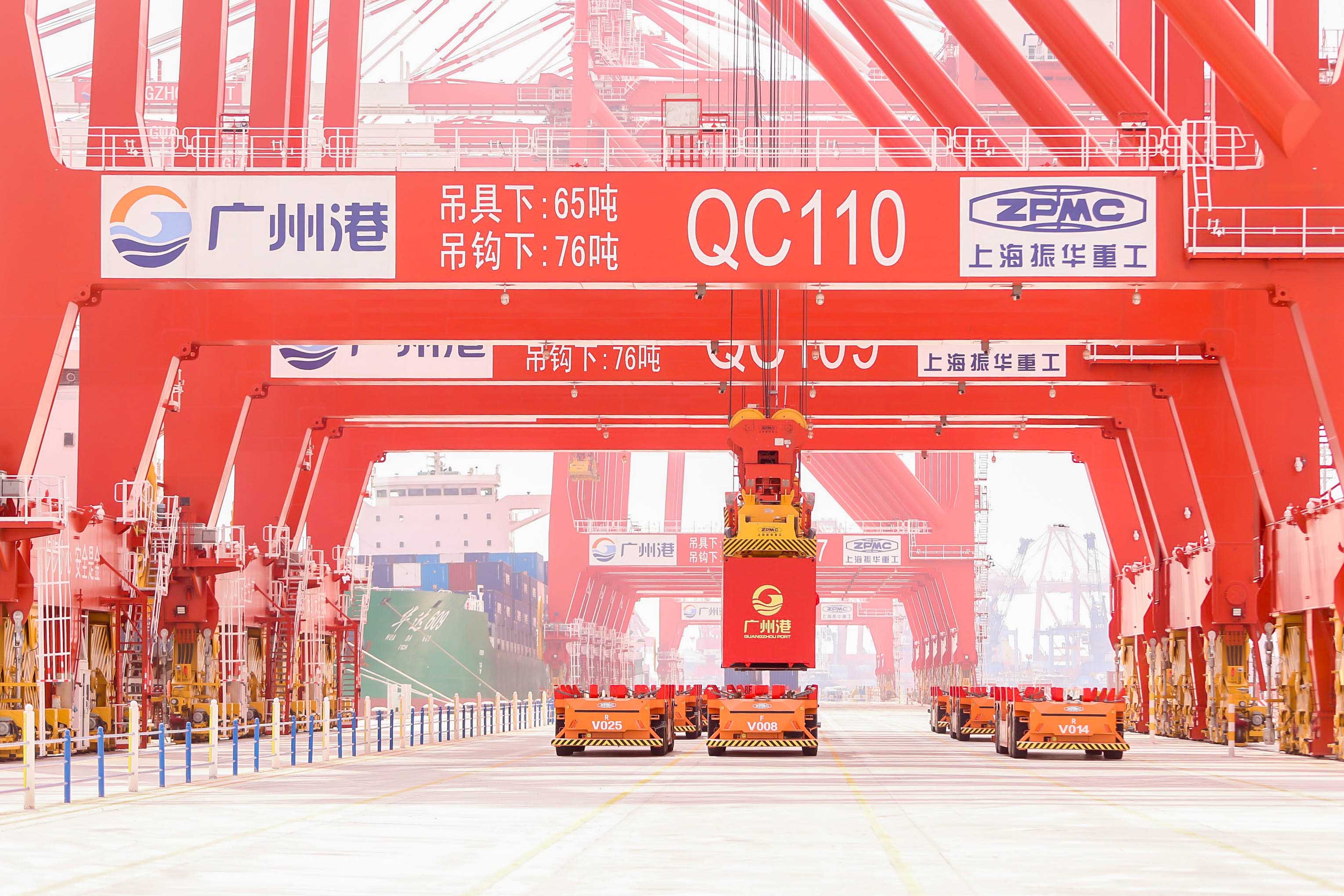 7月，广州港南沙港区四期全自动化码头正式投入，一清创新赋能IGV导航解决方案